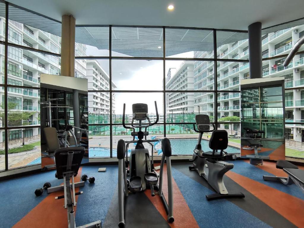 Mount Austin #Palazio B1 Pool View 1-2Pax #Mspro Apartamento Johor Bahru Exterior foto